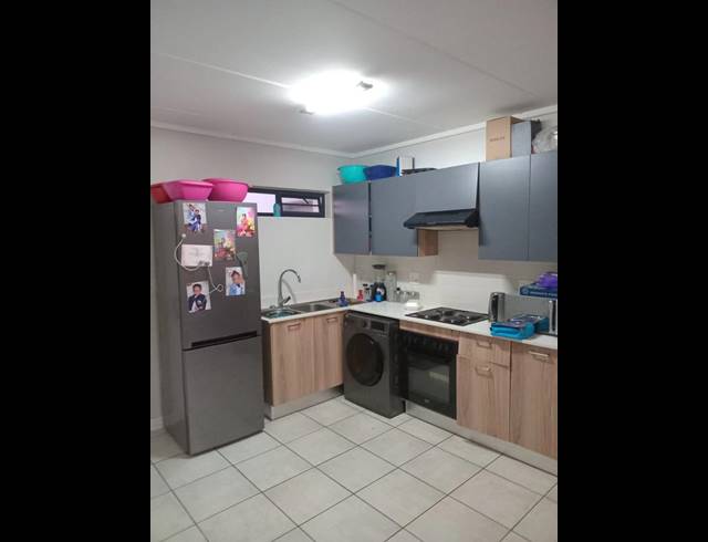 2 BEDROOM APARTMENT FOR SALE IN SILVER LAKES